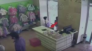 Գողություն Երևանի խանութներից (տեսանյութ)